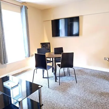 2br,2ba In Temple Barperfect Location شقة *